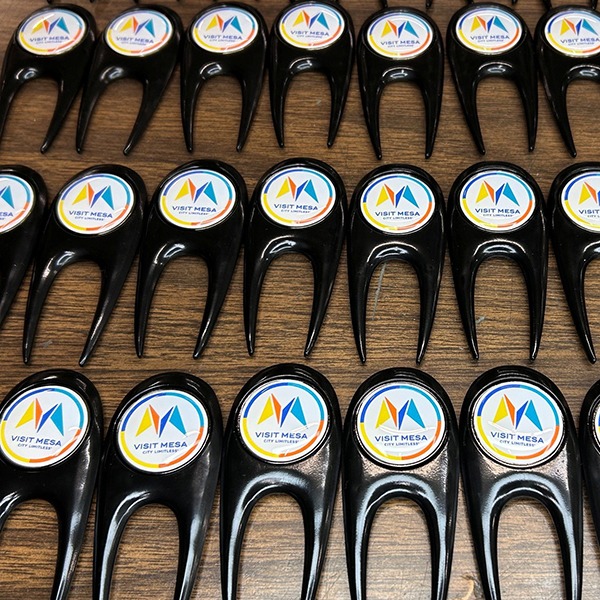Black personalized divot repair tools with full-color logo ball markers